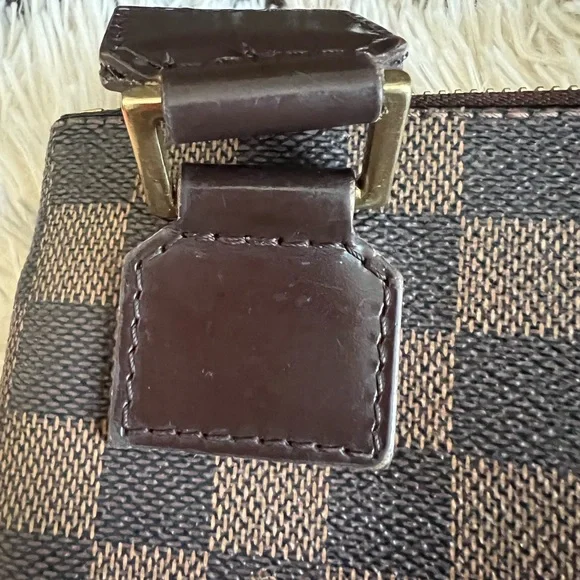 Louis Vuitton Damier Ebene Pochette Bosphore - Picture 12 of 15